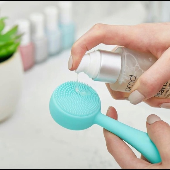 PMD Clean Smart Facial Cleansing Device - Picture 7 of 12